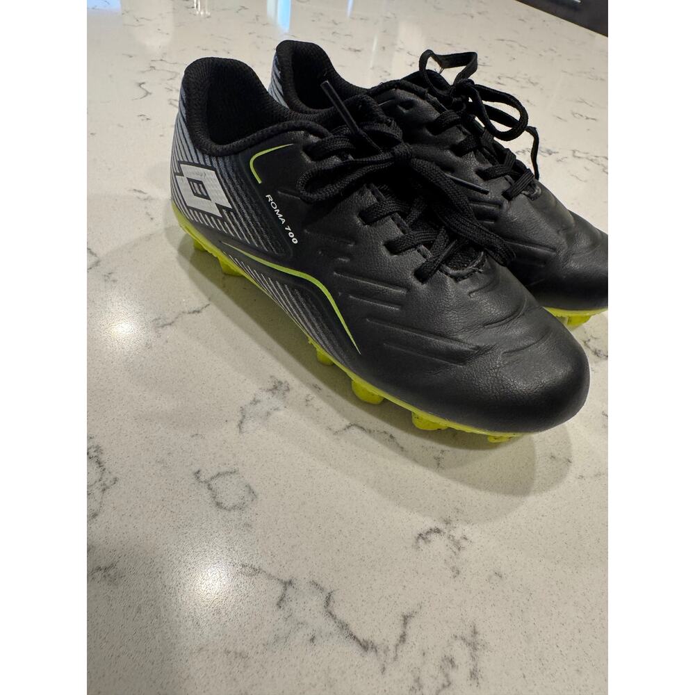Lotto 13K soccer cleats